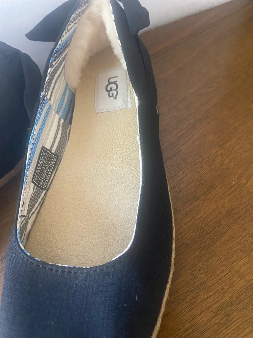 UGG Black Espadrille Ballet Flats with Jute Sole Size 7 Open Box